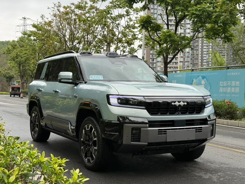 Fangchengbao Leopard 8 2025 Zhiyong Flagship Edition 7 seat exterior photo 5 Fangchengbao Leopard 8 2025 Zhiyong Flagship Edition 7 seat exterior photo 5