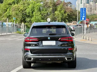BMW X5 2022 xDrive 30Li Tipo de lujo M Conjunto deportivo exterior foto 5