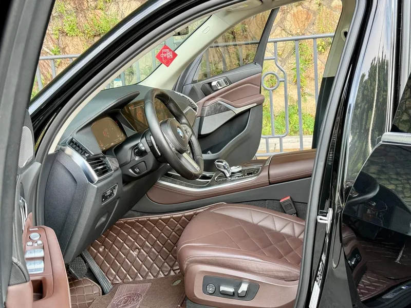 BMW X5 2022 xDrive 30Li Tipo de lujo M Conjunto deportivo interior foto 7