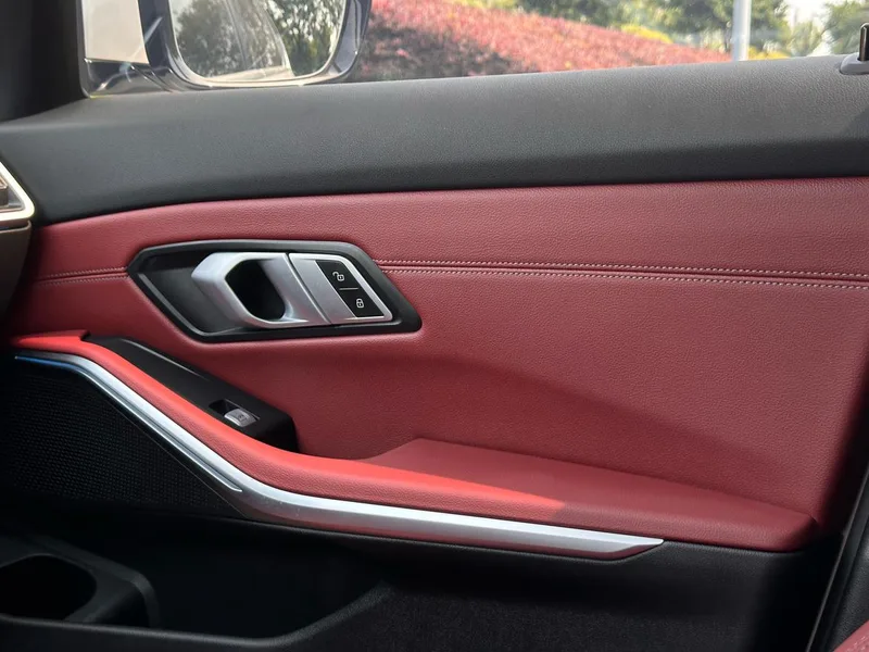 BMW 3 Series 2025 325i M Sports suit exterior photo 8