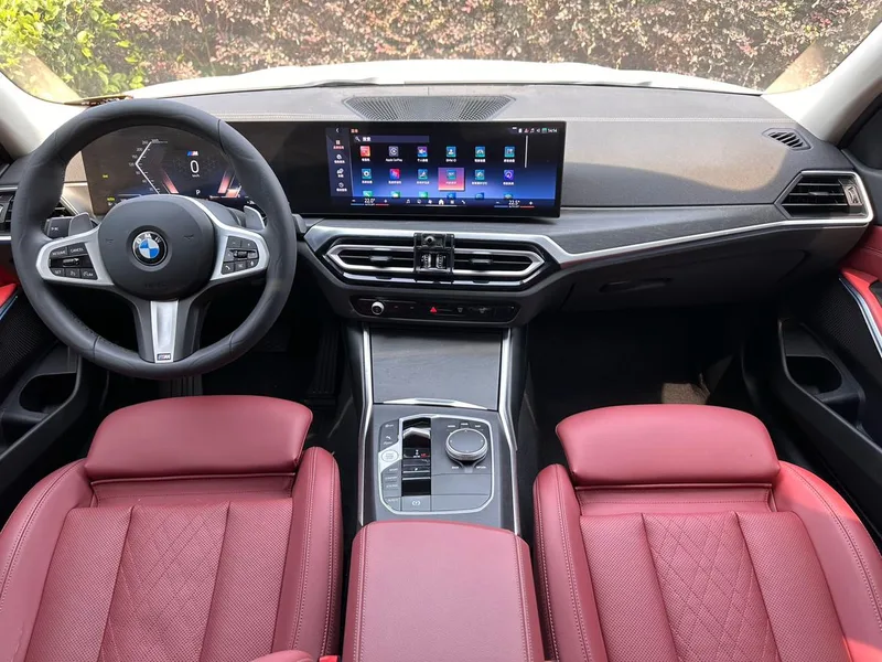 BMW 3 Series 2025 325i M Sports suit interior photo 14