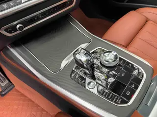 BMW X7 2022 xDrive40i Tipo de lujo M Conjunto deportivo exterior foto 7 BMW X7 2022 xDrive40i Tipo de lujo M Conjunto deportivo exterior foto 7