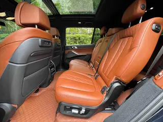 BMW X7 2022 xDrive40i Tipo de lujo M Conjunto deportivo exterior foto 10 BMW X7 2022 xDrive40i Tipo de lujo M Conjunto deportivo exterior foto 10