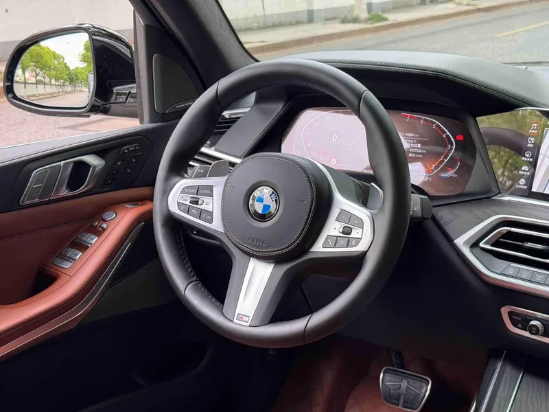 BMW X7 2022 xDrive40i Tipo de lujo M Conjunto deportivo interior foto 13 BMW X7 2022 xDrive40i Tipo de lujo M Conjunto deportivo interior foto 13
