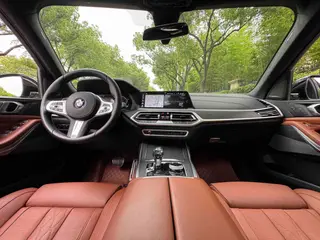 BMW X7 2022 xDrive40i Tipo de lujo M Conjunto deportivo interior foto 14 BMW X7 2022 xDrive40i Tipo de lujo M Conjunto deportivo interior foto 14
