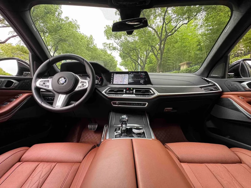 BMW X7 2022 xDrive40i Tipo de lujo M Conjunto deportivo interior foto 14 BMW X7 2022 xDrive40i Tipo de lujo M Conjunto deportivo interior foto 14