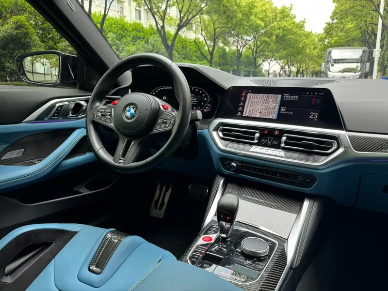 BMW M4 2022 M4 Coupé Versión Thunder interior foto 13 BMW M4 2022 M4 Coupé Versión Thunder interior foto 13