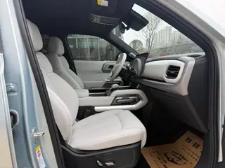 Fangchengbao Titanium 3 2025 501KM Tracción a las cuatro ruedas Ultra Edición interior foto 9 Fangchengbao Titanium 3 2025 501KM Tracción a las cuatro ruedas Ultra Edición interior foto 9
