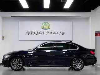 BMW 3 Series 2022 325Li M Спортивный костюм экстерьер фото 5 BMW 3 Series 2022 325Li M Спортивный костюм экстерьер фото 5