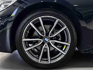 BMW 3 Series 2022 325Li M Спортивный костюм экстерьер фото 9 BMW 3 Series 2022 325Li M Спортивный костюм экстерьер фото 9