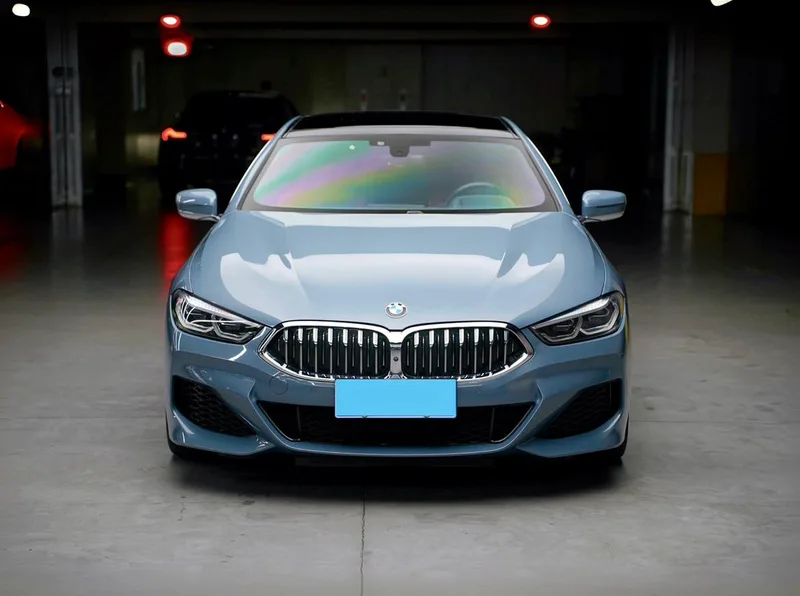 BMW 8 Series 2021 840i Четырехдверное купе M Спортивный костюм экстерьер фото 2 BMW 8 Series 2021 840i Четырехдверное купе M Спортивный костюм экстерьер фото 2