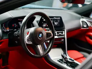 BMW 8 Series 2021 840i Четырехдверное купе M Спортивный костюм интерьер фото 10 BMW 8 Series 2021 840i Четырехдверное купе M Спортивный костюм интерьер фото 10