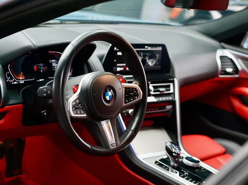 BMW 8 Series 2021 840i Четырехдверное купе M Спортивный костюм интерьер фото 10 BMW 8 Series 2021 840i Четырехдверное купе M Спортивный костюм интерьер фото 10