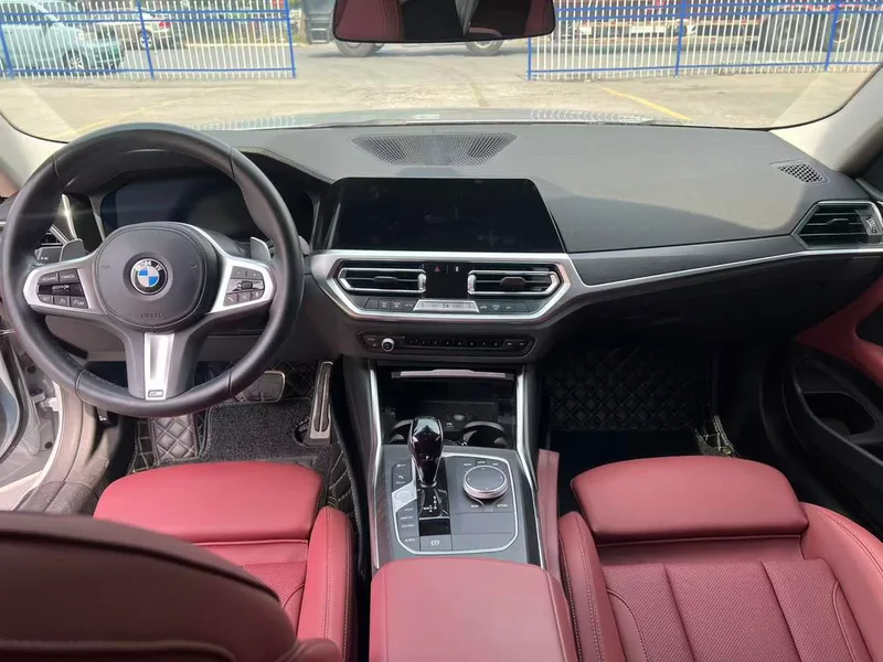 BMW 4 Series 2022 425i M Conjunto deportivo interior foto 6 BMW 4 Series 2022 425i M Conjunto deportivo interior foto 6
