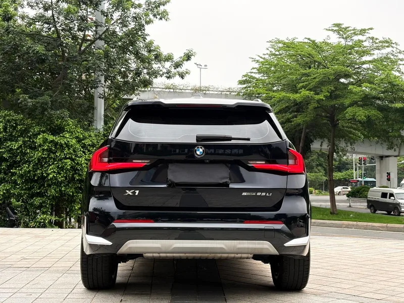 BMW X1 2023 sDrive25Li X Design Suit exterior photo 5 BMW X1 2023 sDrive25Li X Design Suit exterior photo 5