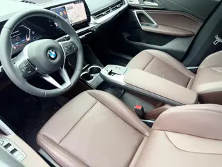 BMW X1 2023 sDrive25Li X Design Suit interior photo 10 BMW X1 2023 sDrive25Li X Design Suit interior photo 10