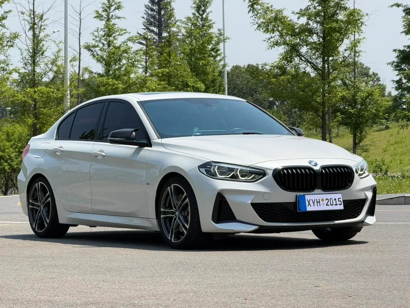 BMW 1 Series 2021 125i M Спортивные ночные издания экстерьер фото 3 BMW 1 Series 2021 125i M Спортивные ночные издания экстерьер фото 3