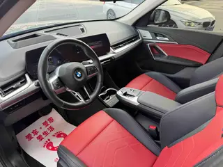 BMW X1 2023 sDrive25Li M Sports suit interior photo 15