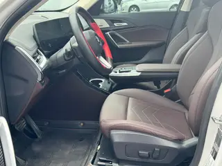 BMW X1 2023 sDrive25Li X Traje de diseño interior foto 11 BMW X1 2023 sDrive25Li X Traje de diseño interior foto 11