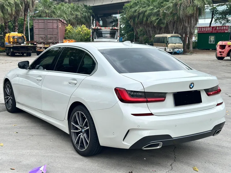BMW 3 Series 2021 Second change 325Li M Sports suit interior photo 7 BMW 3 Series 2021 Second change 325Li M Sports suit interior photo 7