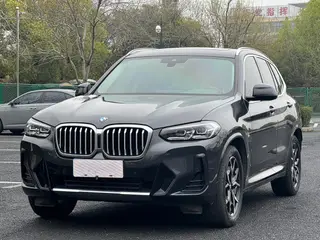 BMW X3 2022 xDrive25i M Conjunto deportivo