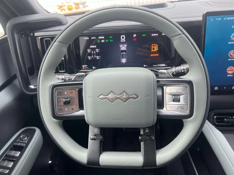 Fangchengbao Leopard 5 2025 Laser Dry Kun Zhijia Edition interior photo 13 Fangchengbao Leopard 5 2025 Laser Dry Kun Zhijia Edition interior photo 13