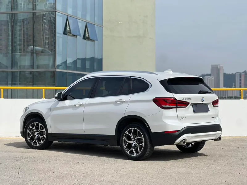 BMW X1 2022 sDrive25Li Leading Type exterior photo 3 BMW X1 2022 sDrive25Li Leading Type exterior photo 3