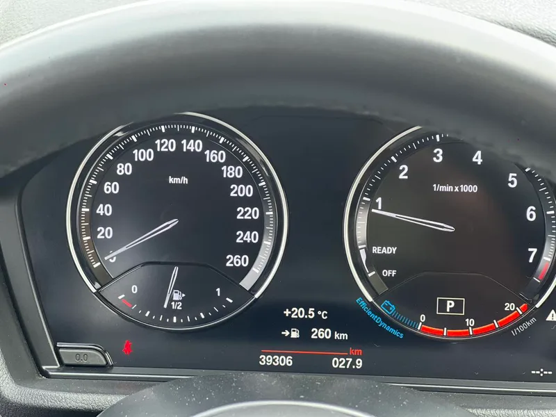 BMW X1 2022 sDrive25Li Leading Type interior photo 9 BMW X1 2022 sDrive25Li Leading Type interior photo 9