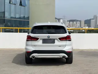 BMW X1 2022 sDrive25Li Leading Type interior photo 10 BMW X1 2022 sDrive25Li Leading Type interior photo 10