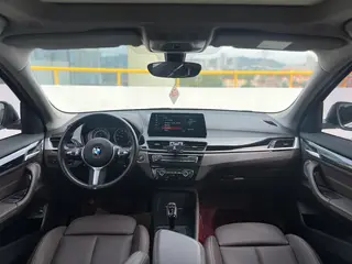 BMW X1 2022 sDrive25Li Leading Type interior photo 12 BMW X1 2022 sDrive25Li Leading Type interior photo 12