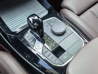 BMW X3 2022 xDrive25i M Sports suit interior photo 10 BMW X3 2022 xDrive25i M Sports suit interior photo 10