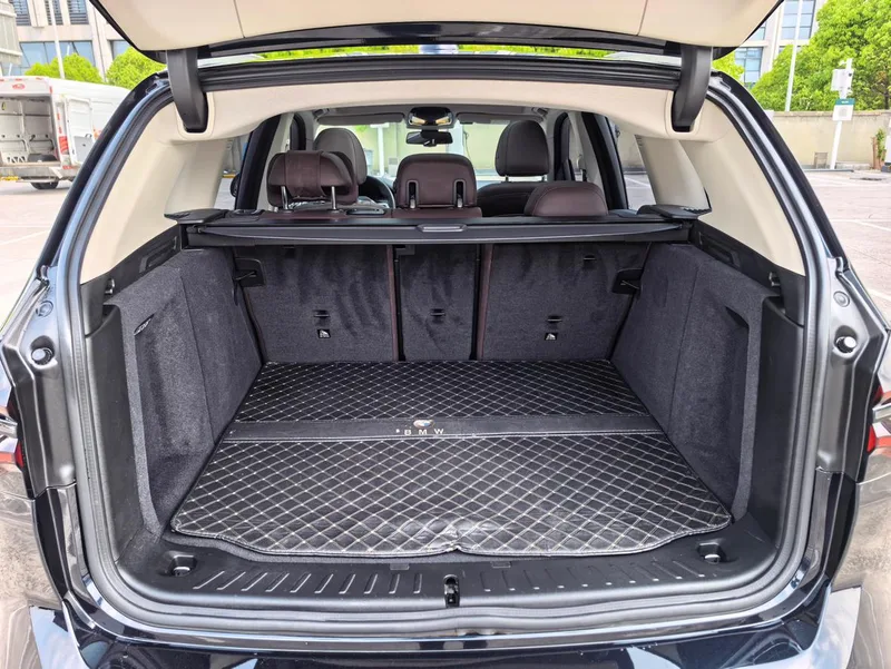 BMW X3 2022 xDrive25i M Sports suit interior photo 18 BMW X3 2022 xDrive25i M Sports suit interior photo 18