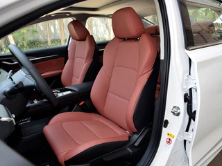 Changan Eado 2025 PLUS 1.4T Двойное сцепления Высокоэнергетические издания интерьер фото 13 Changan Eado 2025 PLUS 1.4T Двойное сцепления Высокоэнергетические издания интерьер фото 13