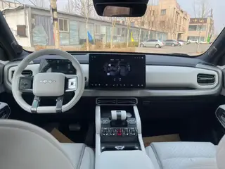 Fangchengbao Titanium 3 2025 501KM Four-wheel drive drone version exterior photo 5