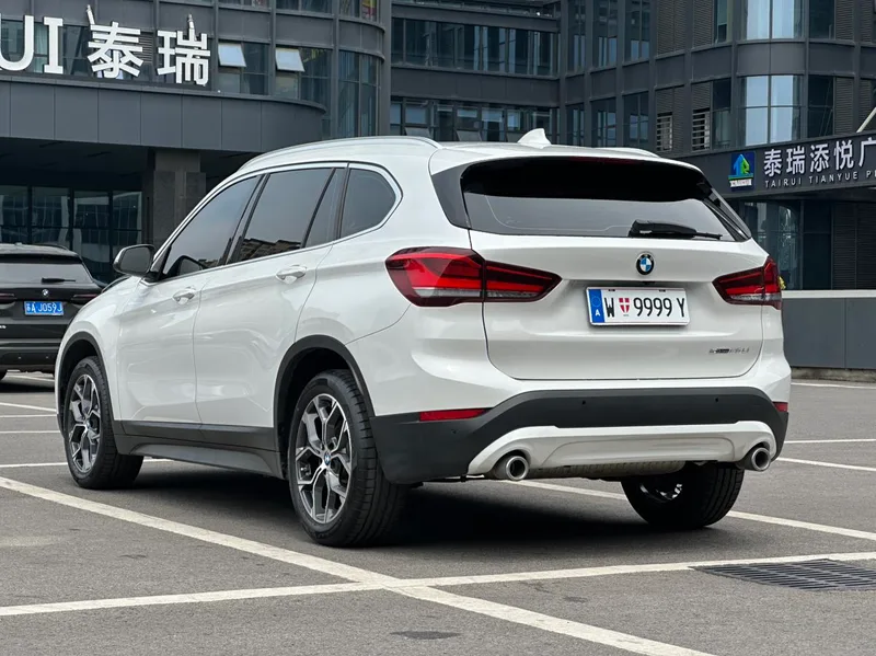 BMW X1 2022 sDrive25Li Líder exterior foto 5 BMW X1 2022 sDrive25Li Líder exterior foto 5