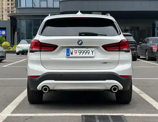BMW X1 2022 sDrive25Li Líder exterior foto 6 BMW X1 2022 sDrive25Li Líder exterior foto 6