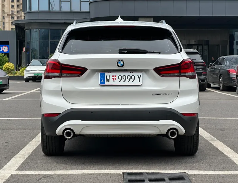 BMW X1 2022 sDrive25Li Líder exterior foto 6 BMW X1 2022 sDrive25Li Líder exterior foto 6