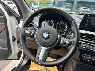 BMW X1 2022 sDrive25Li Líder interior foto 13 BMW X1 2022 sDrive25Li Líder interior foto 13
