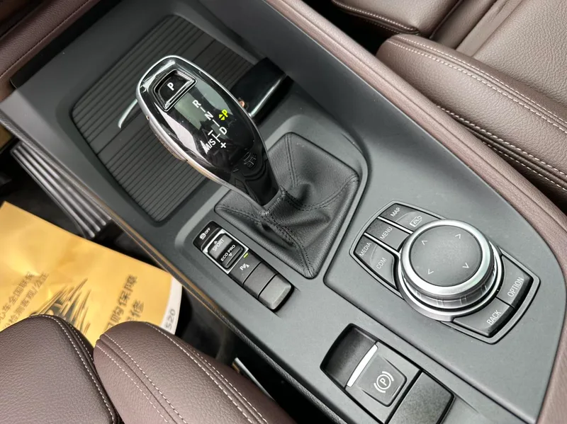 BMW X1 2022 sDrive25Li Líder interior foto 15 BMW X1 2022 sDrive25Li Líder interior foto 15