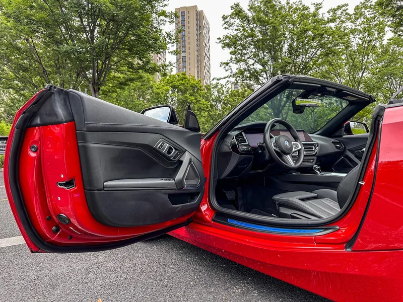 BMW Z4 2022 sDrive 25i M Sports suit interior photo 12 BMW Z4 2022 sDrive 25i M Sports suit interior photo 12