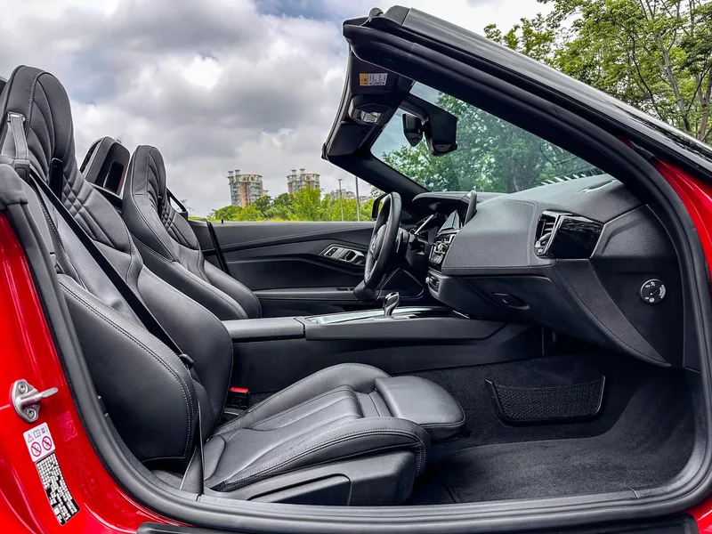 BMW Z4 2022 sDrive 25i M Sports suit interior photo 15 BMW Z4 2022 sDrive 25i M Sports suit interior photo 15