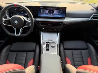 BMW 2 Series 2024 M240i Coupé intérieur photo 20 BMW 2 Series 2024 M240i Coupé intérieur photo 20
