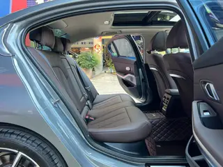 BMW 3 Series 2023 325Li M Sports suit exterior photo 4 BMW 3 Series 2023 325Li M Sports suit exterior photo 4