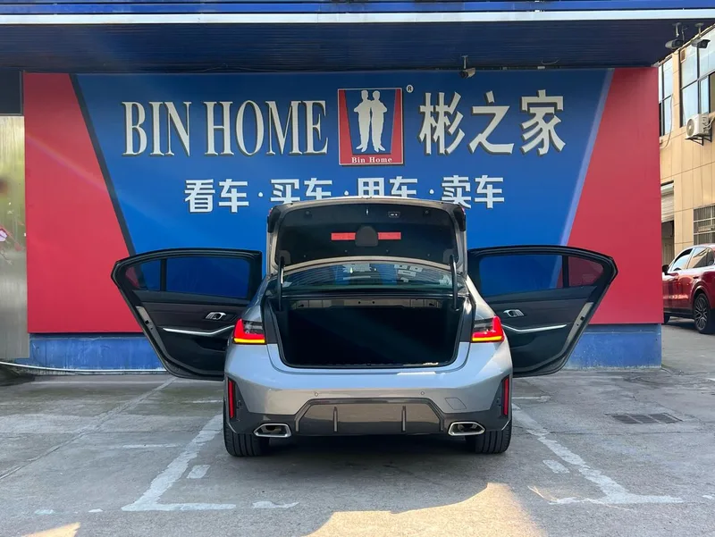BMW 3 Series 2023 325Li M Sports suit exterior photo 9 BMW 3 Series 2023 325Li M Sports suit exterior photo 9