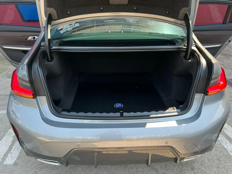 BMW 3 Series 2023 325Li M Sports suit exterior photo 10 BMW 3 Series 2023 325Li M Sports suit exterior photo 10