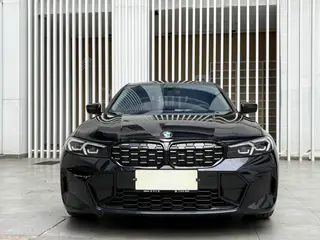 BMW 3 Series 2023 325Li M Sports Night Suit exterior photo 2