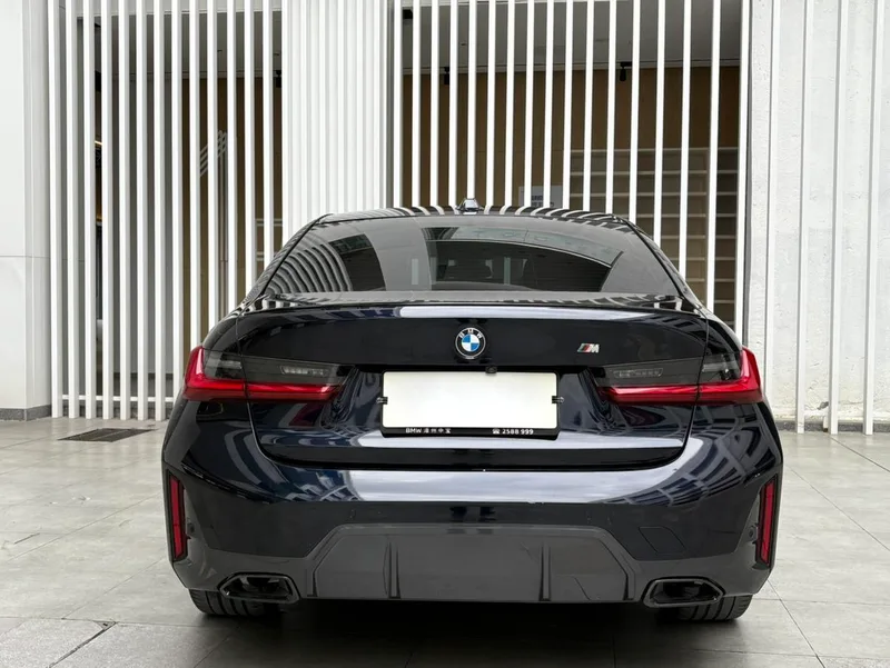 BMW 3 Series 2023 325Li M Sports Night Suit interior photo 15