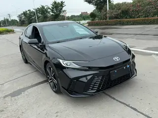 Toyota Camry 2024 2.0S Versión deportiva exterior foto 3 Toyota Camry 2024 2.0S Versión deportiva exterior foto 3