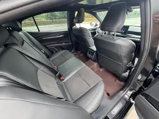 Toyota Camry 2024 2.0S Versión deportiva interior foto 8 Toyota Camry 2024 2.0S Versión deportiva interior foto 8