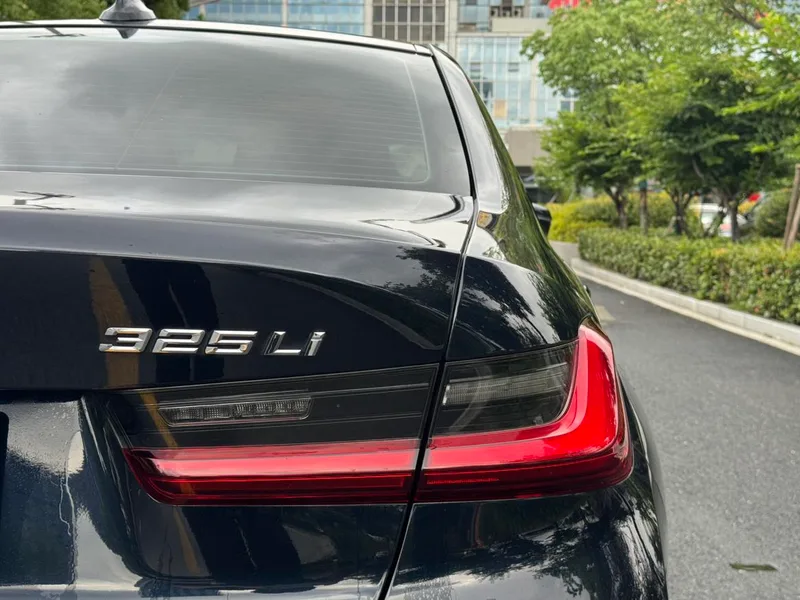 BMW 3 Series 2022 Restyling 325Li M Sports Night Suit exterior photo 9 BMW 3 Series 2022 Restyling 325Li M Sports Night Suit exterior photo 9